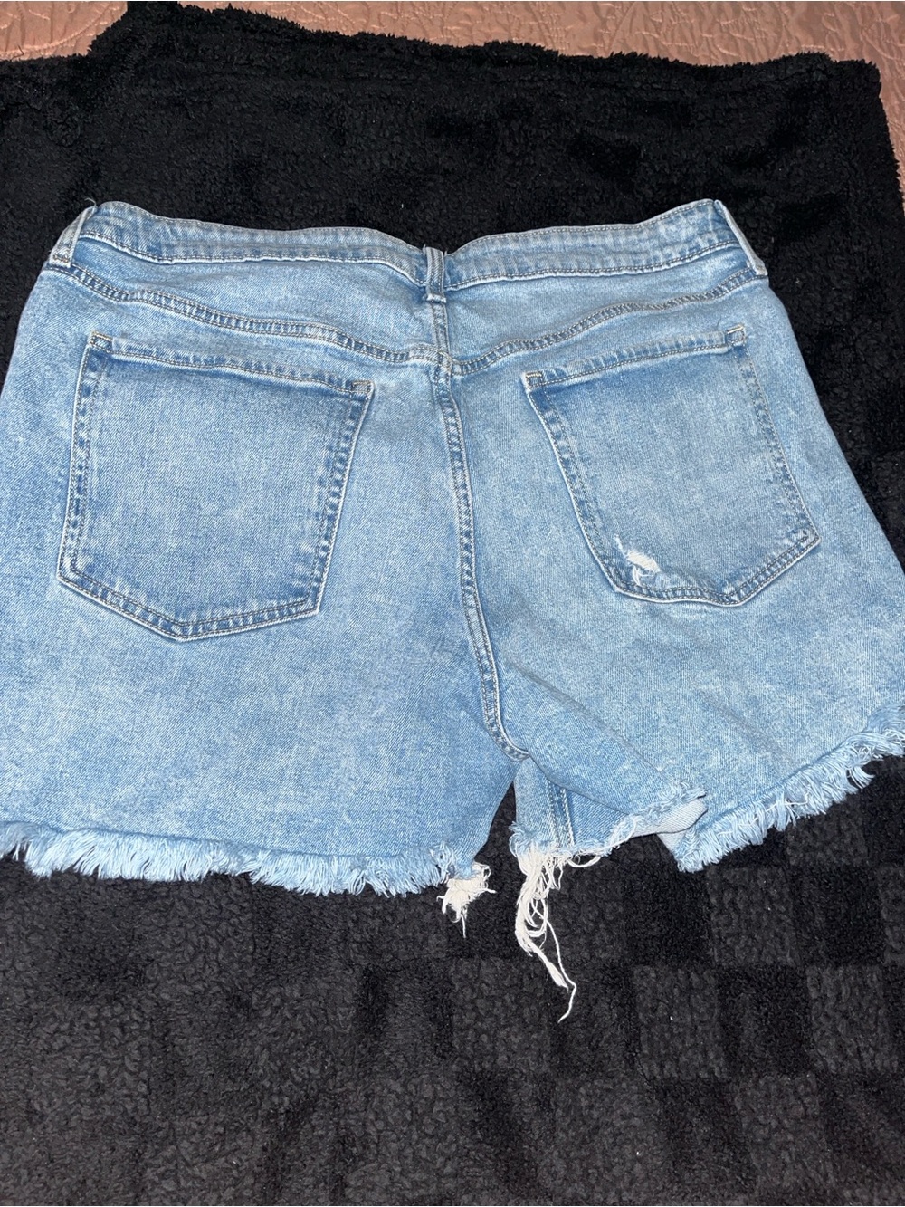 Old Navy Light Blue Frayed Denim Shorts - Picture 2 of 2